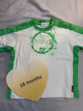 Mexx - Vibrant Green and White Short Sleeve Tee with Graphic Design